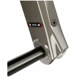 Fourche Suspendue Gravel RockShox Rudy Ultimate XPLR 700x50C Débattement 40mm Sable -Accessoires vélos Soldes fourche suspendue gravel rockshox rudy ultimate xplr 700x50c debattement 40mm sable 4