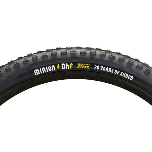 Pneu VTT Maxxis Minion DHF 20 Years Edition Limitée 27,5x2,5" (63-584) 2 Pneu VTT Maxxis Minion DHF 20 Years Edition Limitée 27,5x2,5" (63-584) – Image 2
